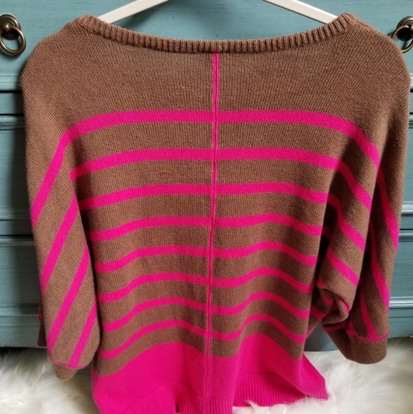 CUTE BROWN SWEATER WITH PINK STRIPES - Picture 2 of 7